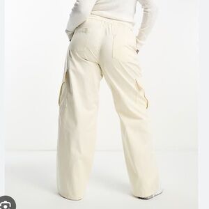 Zara Cream Wide Leg Cargo Jeans